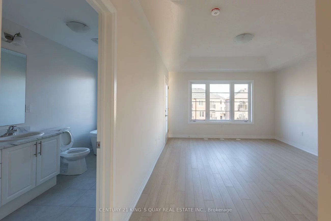 35, Floyd Ford, Box Grove, Markham