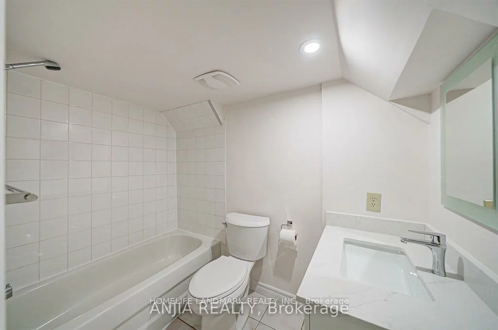 203, Milliken Meadows, Milliken Mills West, Markham