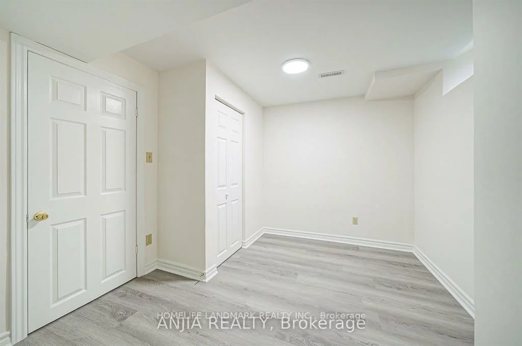 203, Milliken Meadows, Milliken Mills West, Markham