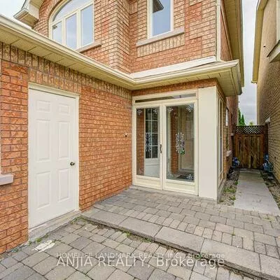 203, Milliken Meadows, Milliken Mills West, Markham