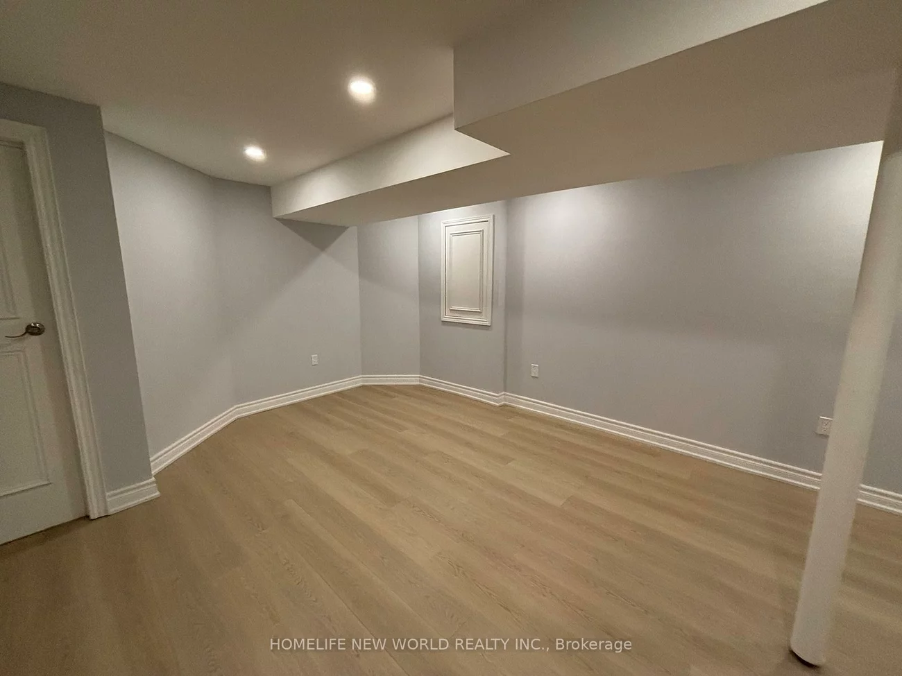 2336, Bur Oak, Greensborough, Markham