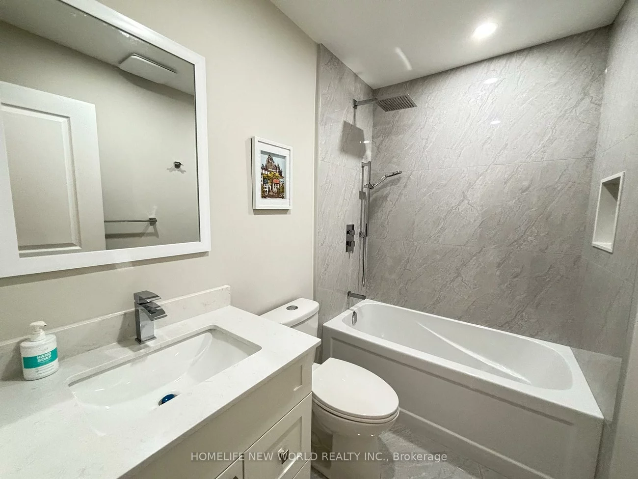 2336, Bur Oak, Greensborough, Markham