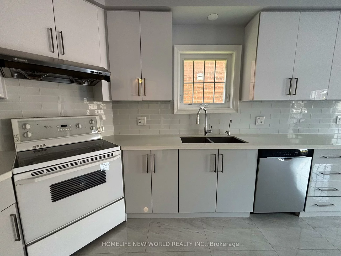 2336, Bur Oak, Greensborough, Markham