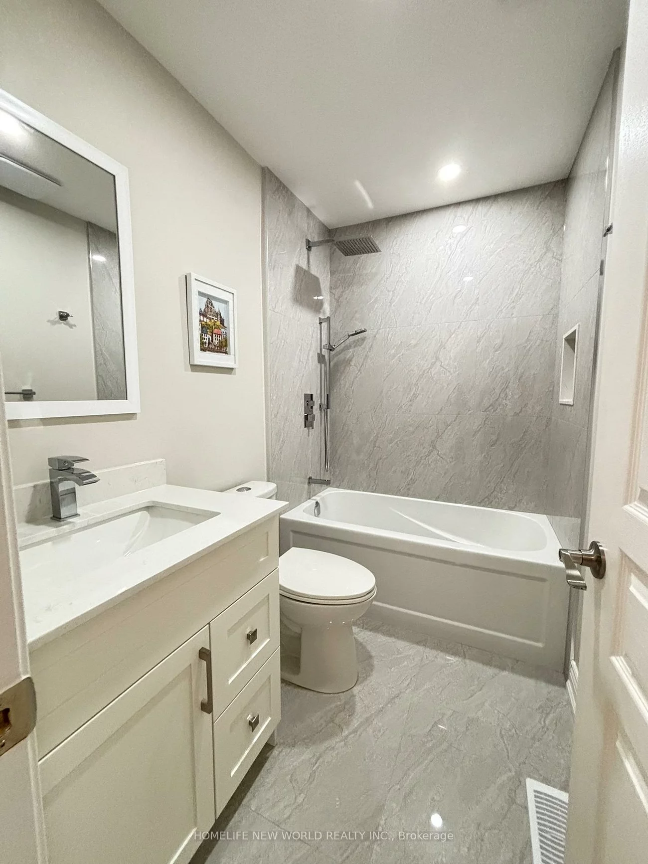 2336, Bur Oak, Greensborough, Markham