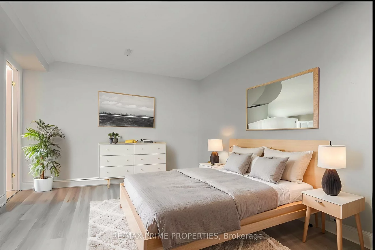 17, Debden, Milliken Mills East, Markham