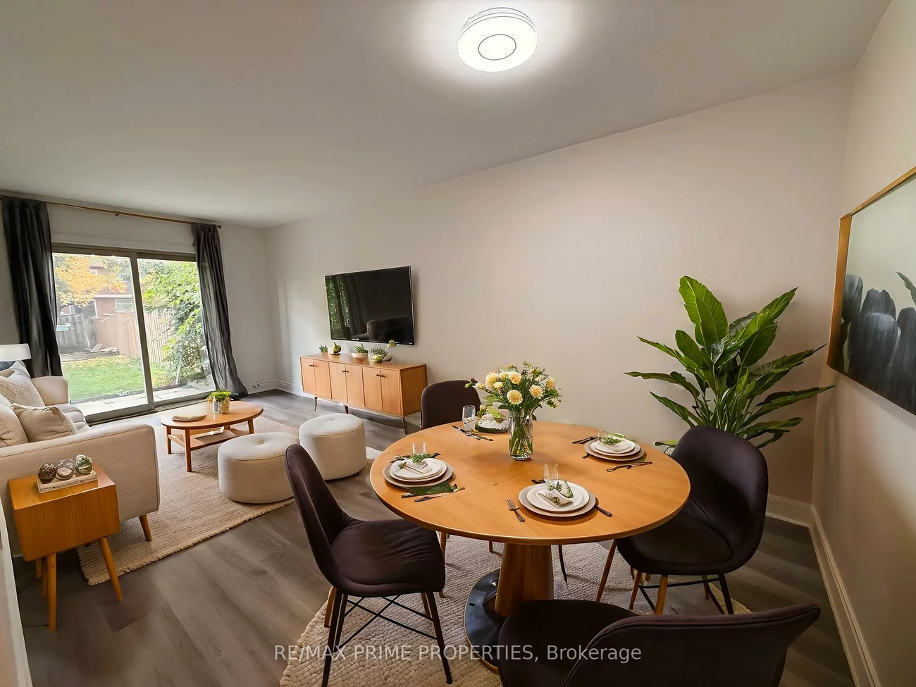 17, Debden, Milliken Mills East, Markham