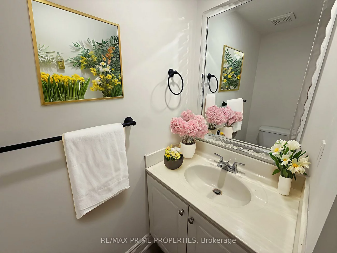 17, Debden, Milliken Mills East, Markham