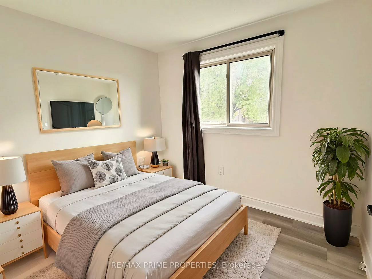 17, Debden, Milliken Mills East, Markham