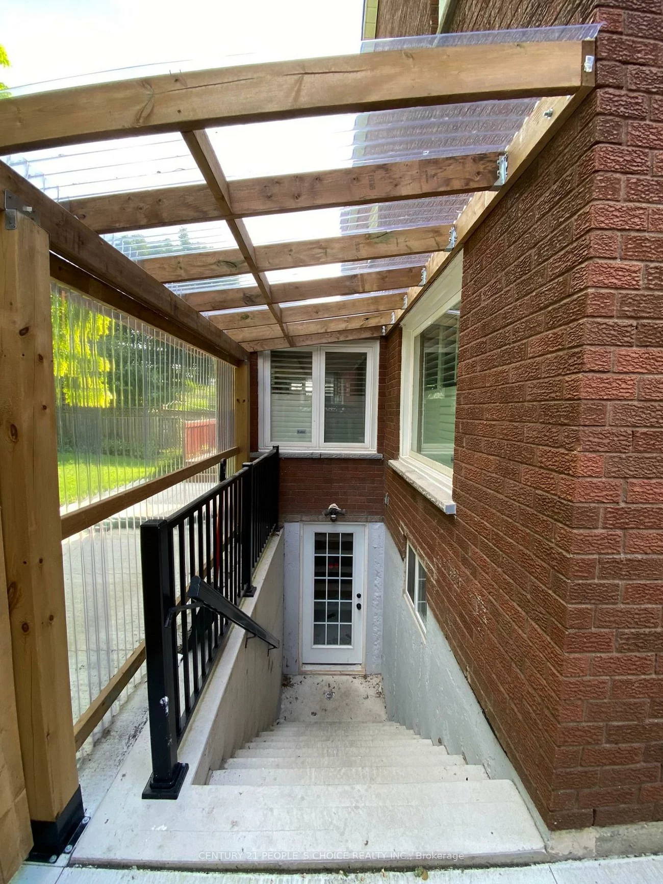 35, Hewlett, Markville, Markham