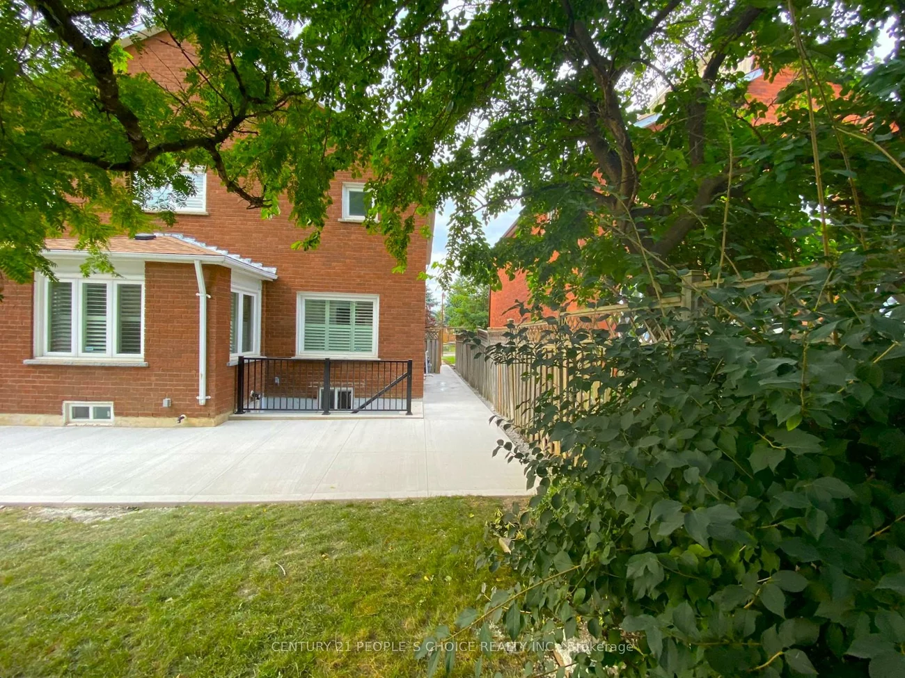 35, Hewlett, Markville, Markham