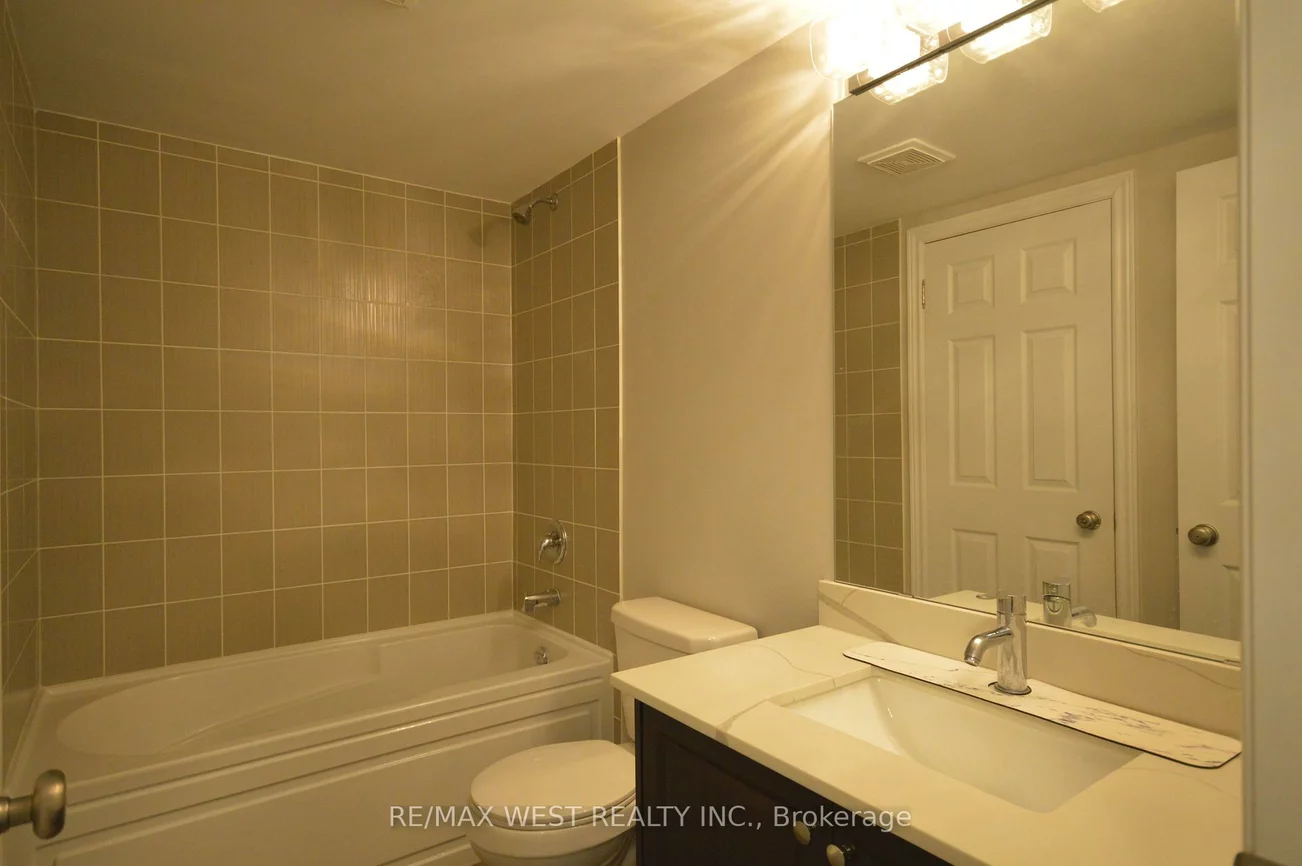 3, Earnshaw, Victoria Square, Markham