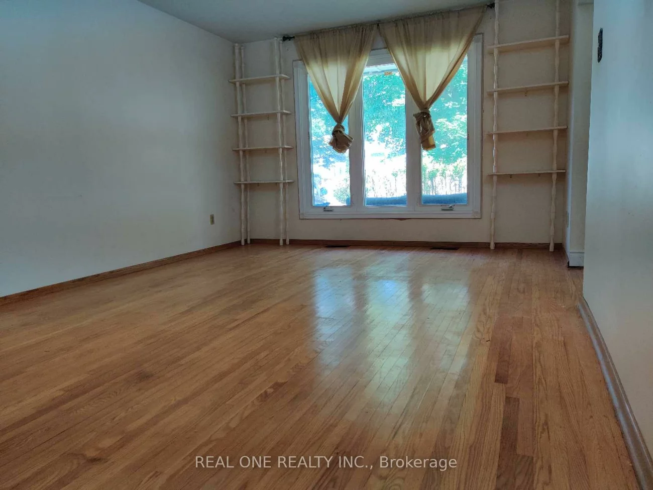 93, Southdale, Bullock, Markham