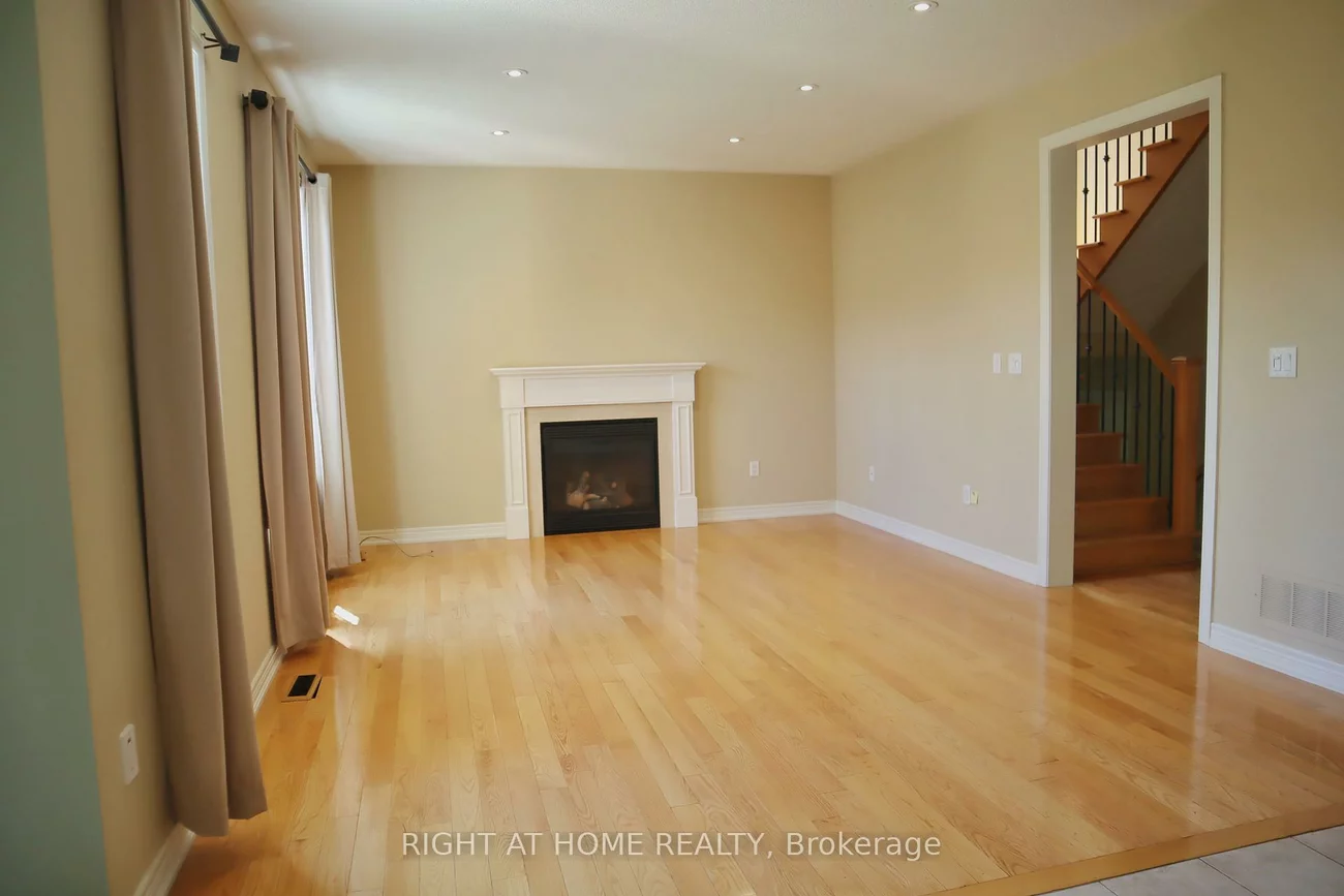 27, Bonheur, Cathedraltown, Markham