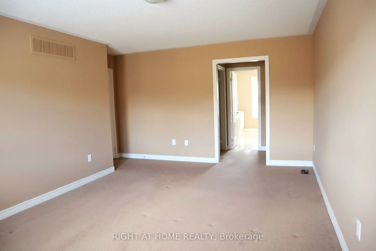 27, Bonheur, Cathedraltown, Markham