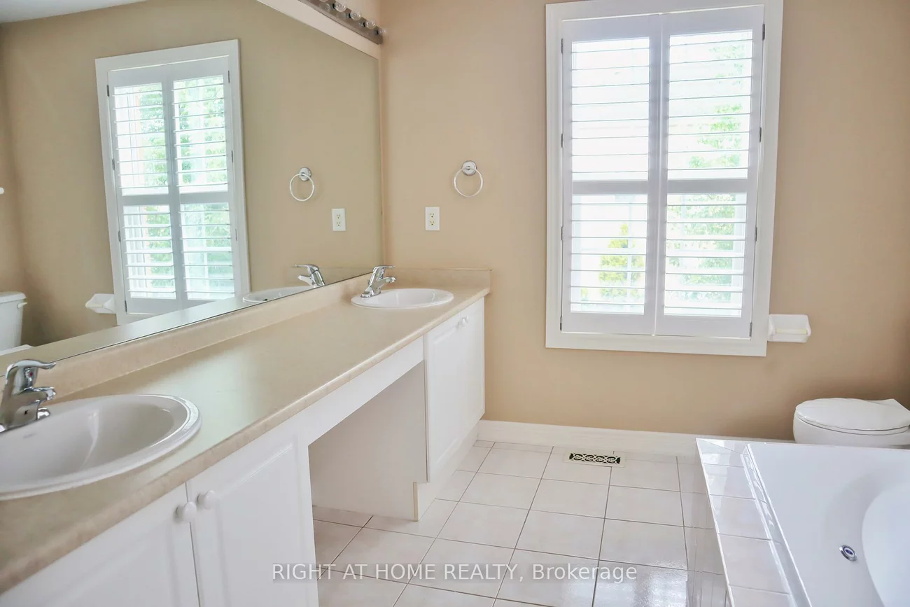 27, Bonheur, Cathedraltown, Markham