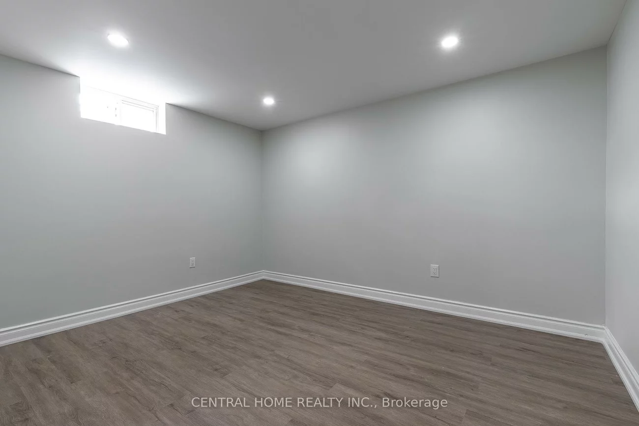 17, Alanadale, Bullock, Markham