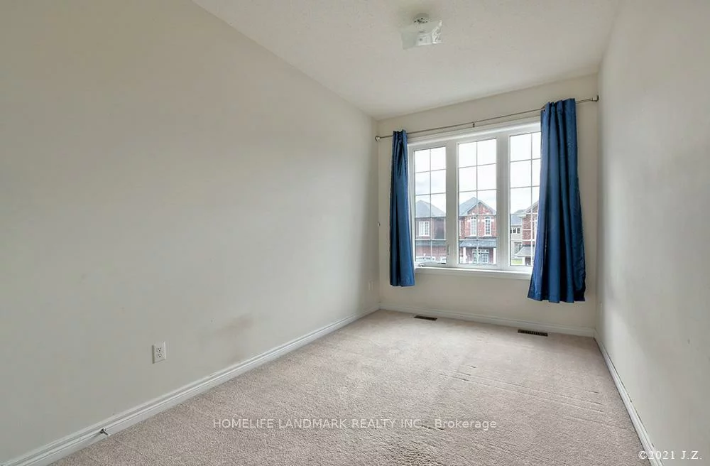 28, Titan, Cedarwood, Markham