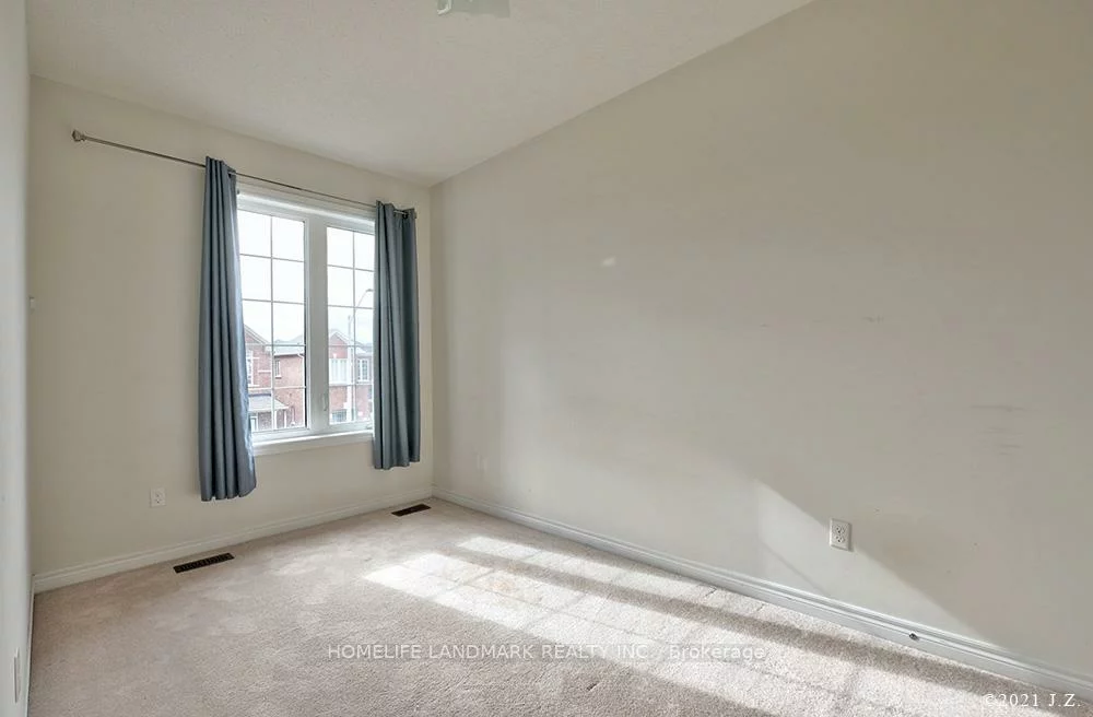 28, Titan, Cedarwood, Markham