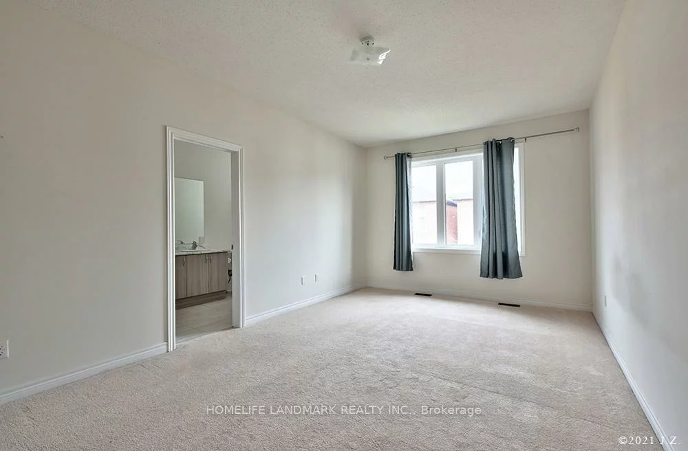 28, Titan, Cedarwood, Markham