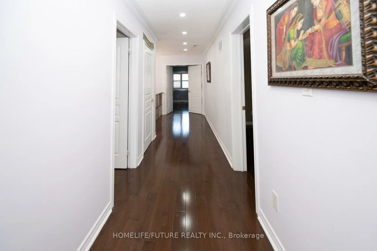 32, Collingham, Box Grove, Markham