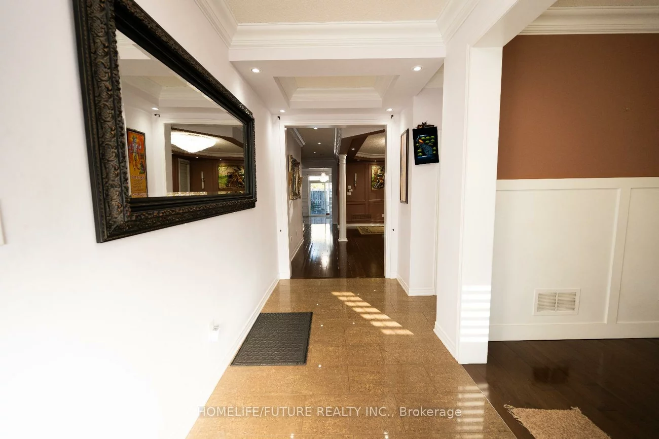 32, Collingham, Box Grove, Markham