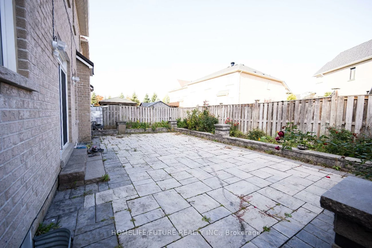 32, Collingham, Box Grove, Markham