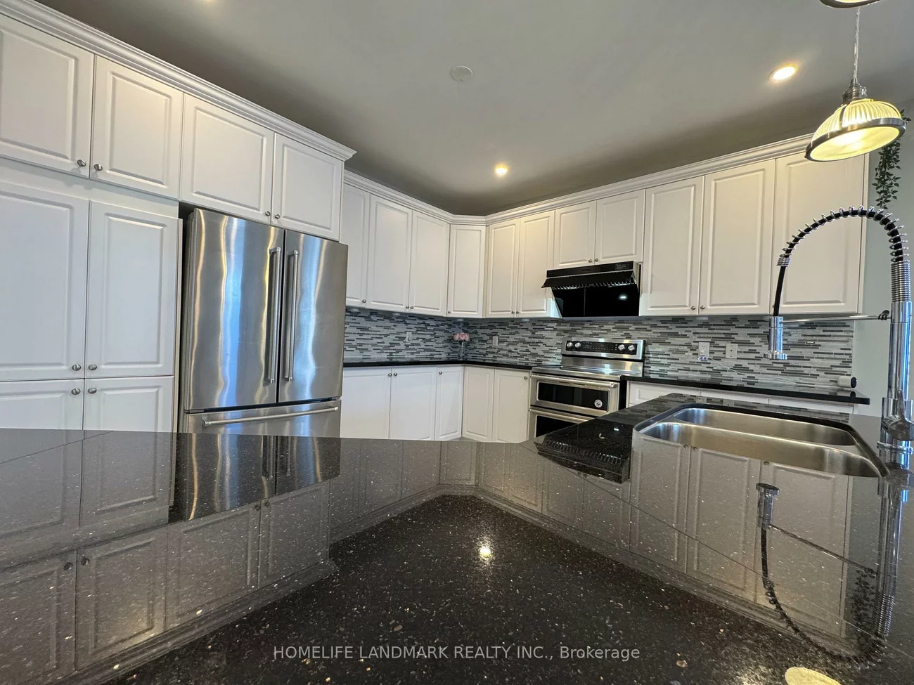 13, Woodway, Cornell, Markham