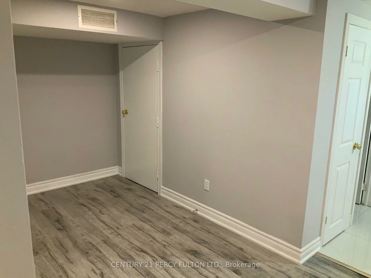 22, Mill, Vinegar Hill, Markham