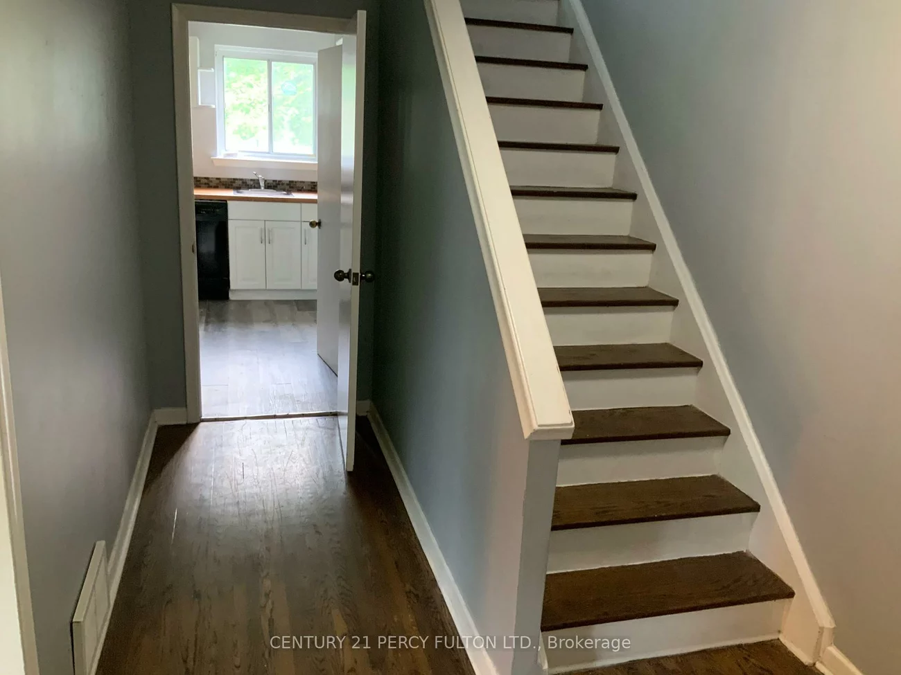 22, Mill, Vinegar Hill, Markham