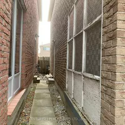 41, Rosseter, Middlefield, Markham