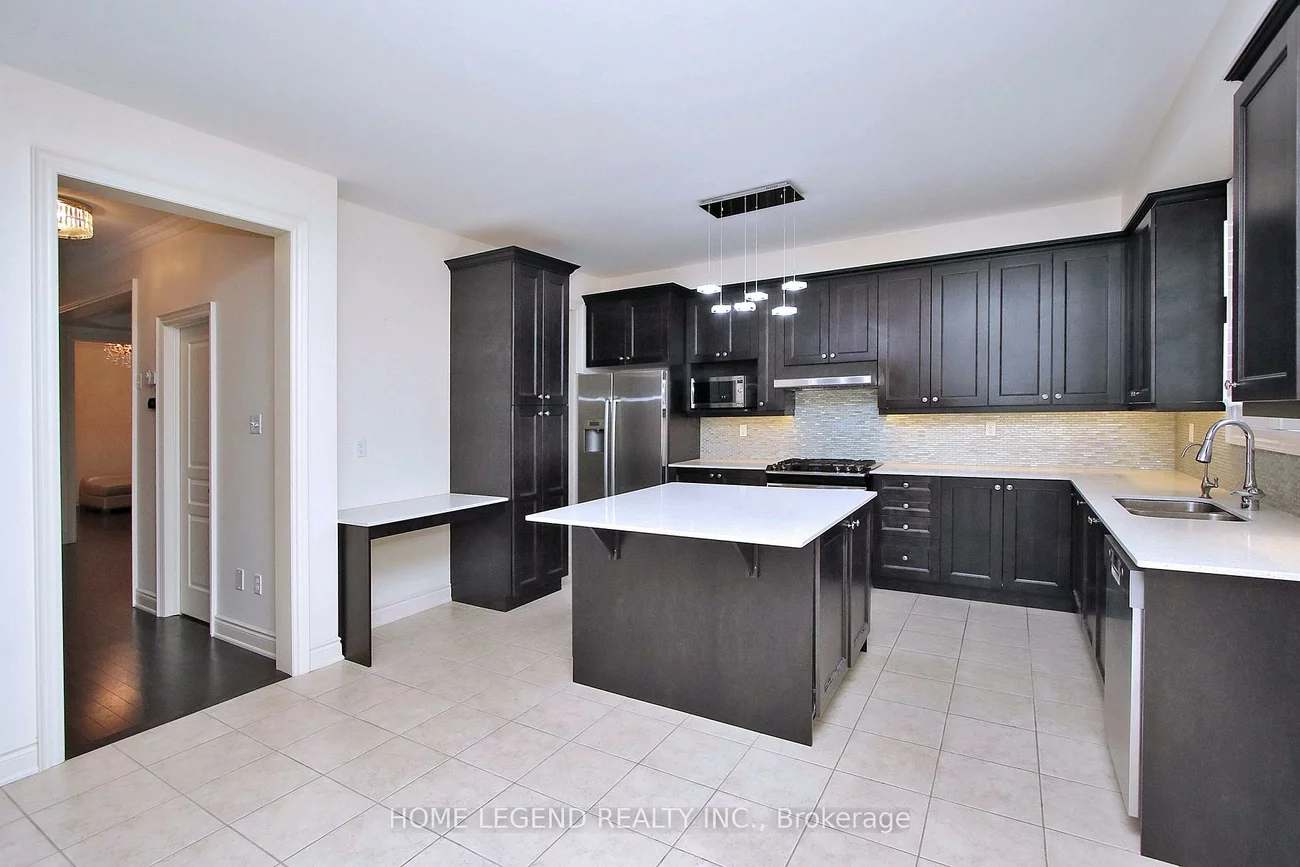 25, Bracknell, Berczy, Markham