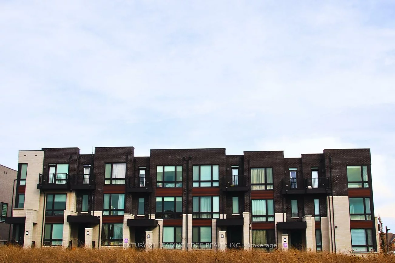 30, Hammersmith, Victoria Square, Markham