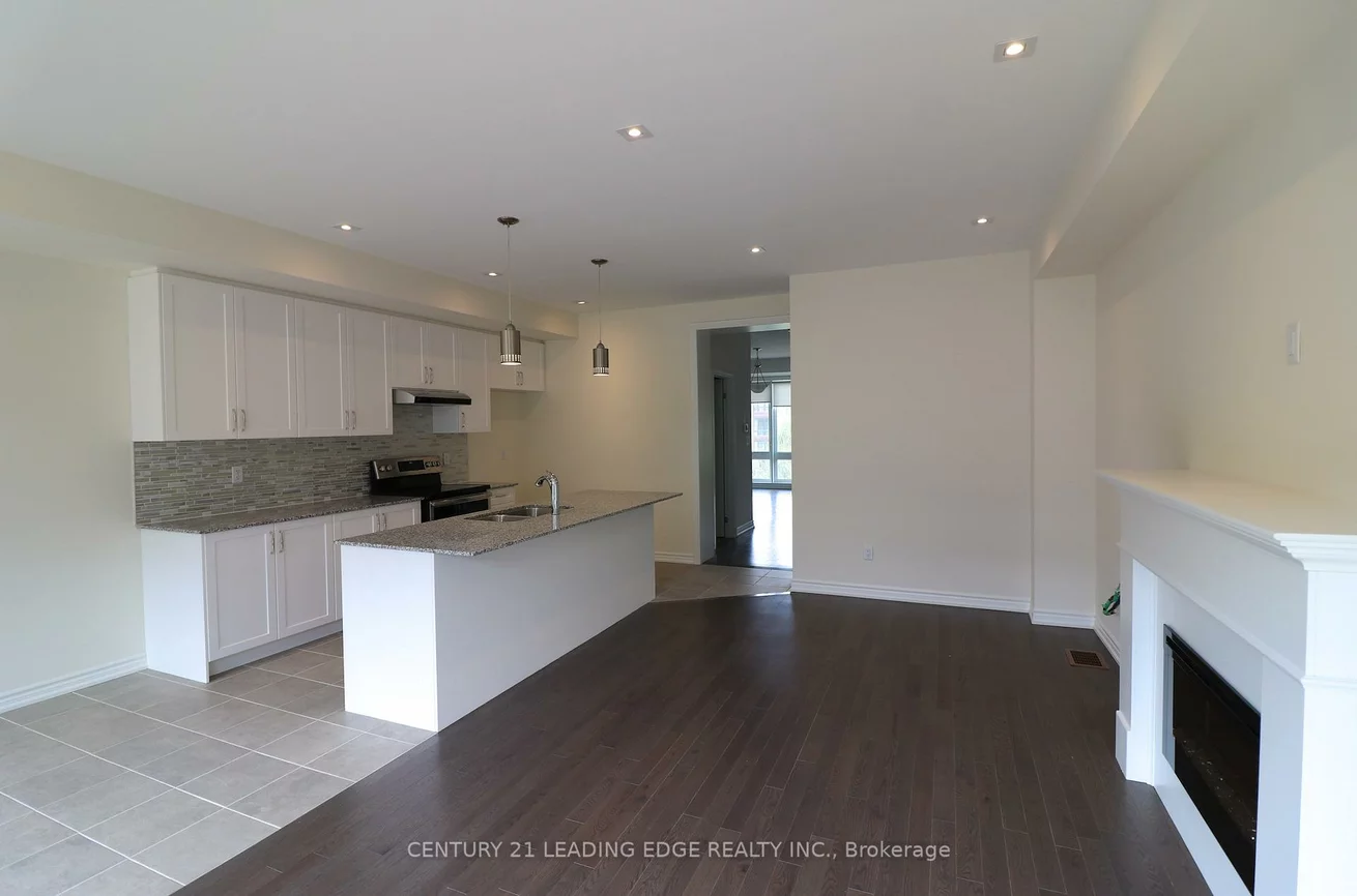 30, Hammersmith, Victoria Square, Markham