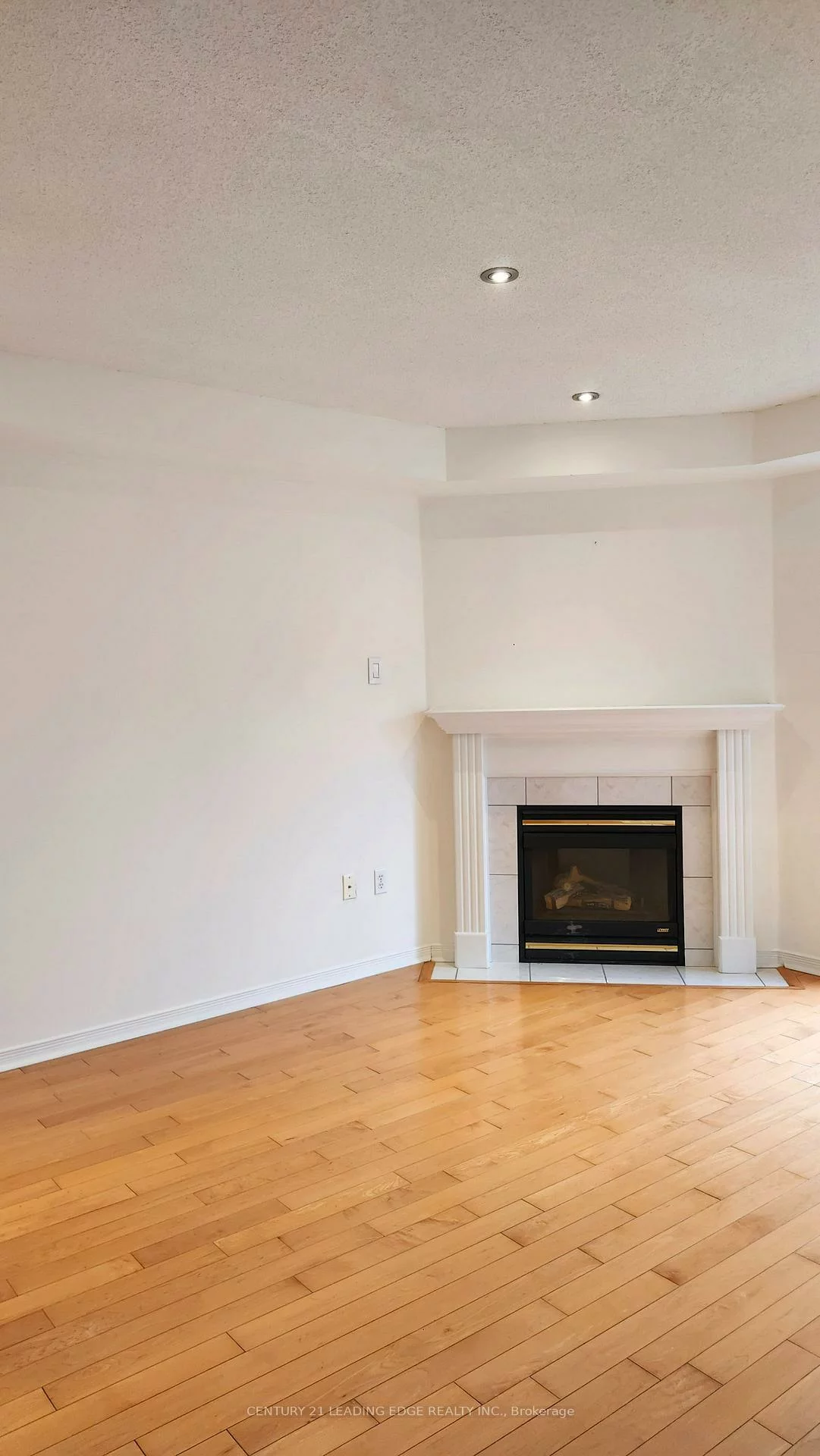 7, Angela, Middlefield, Markham