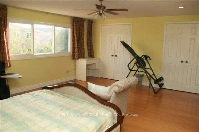 21, Chloe, Middlefield, Markham