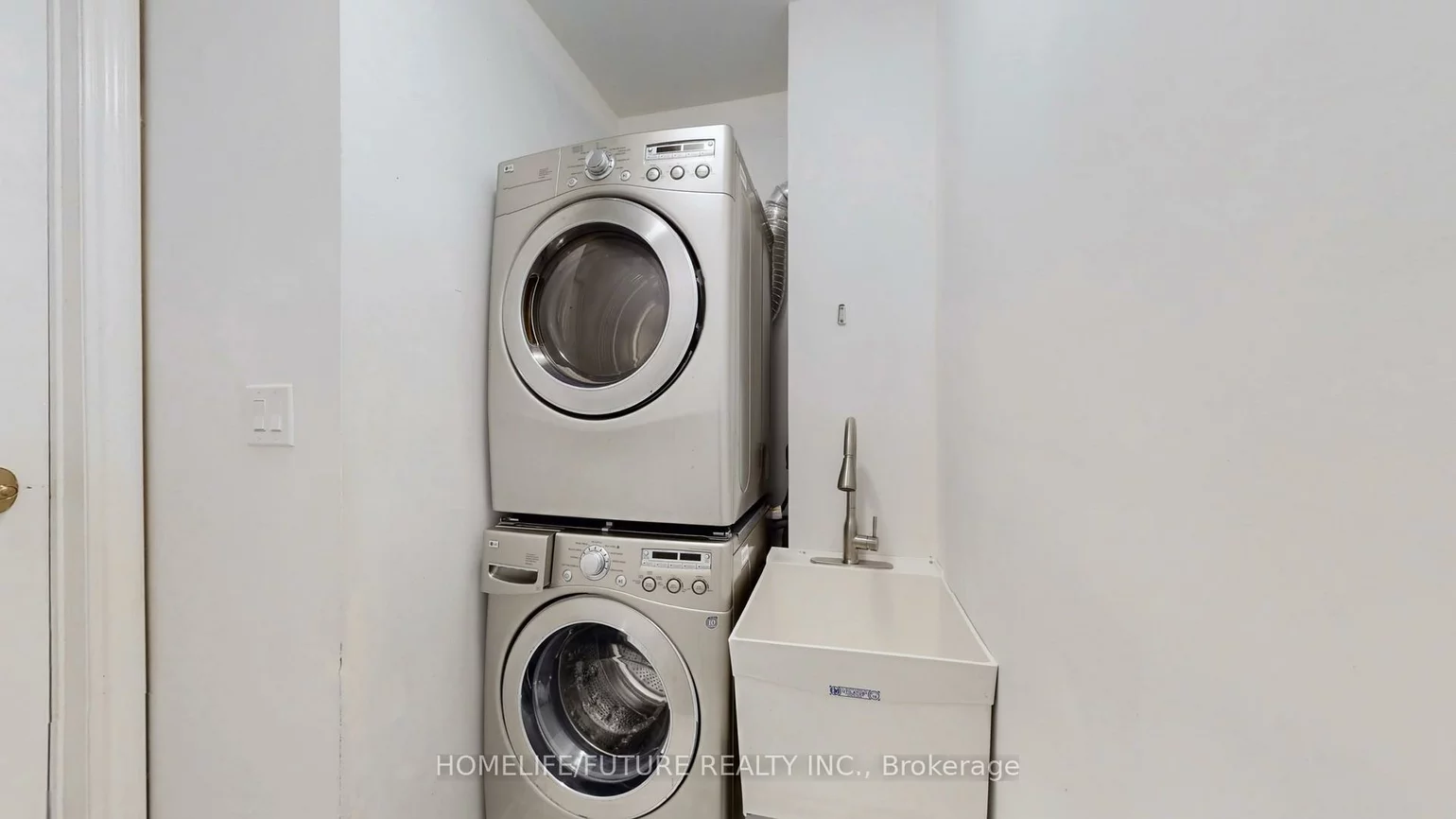 75, Silver Rose, Cachet, Markham