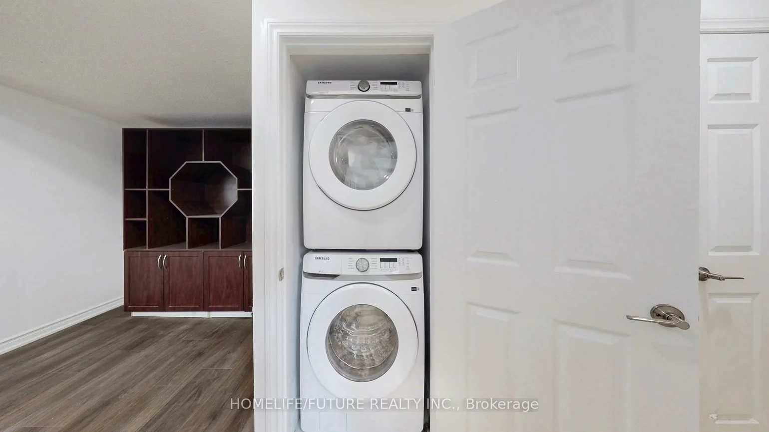 75, Silver Rose, Cachet, Markham