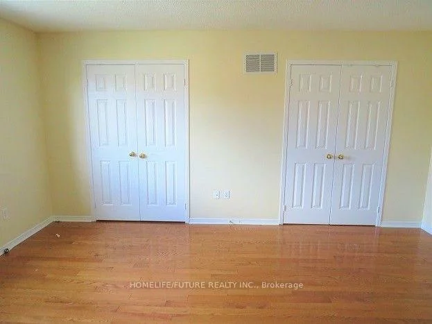 105, Kruger, Middlefield, Markham