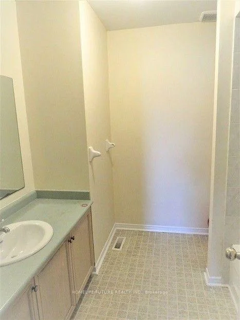 105, Kruger, Middlefield, Markham