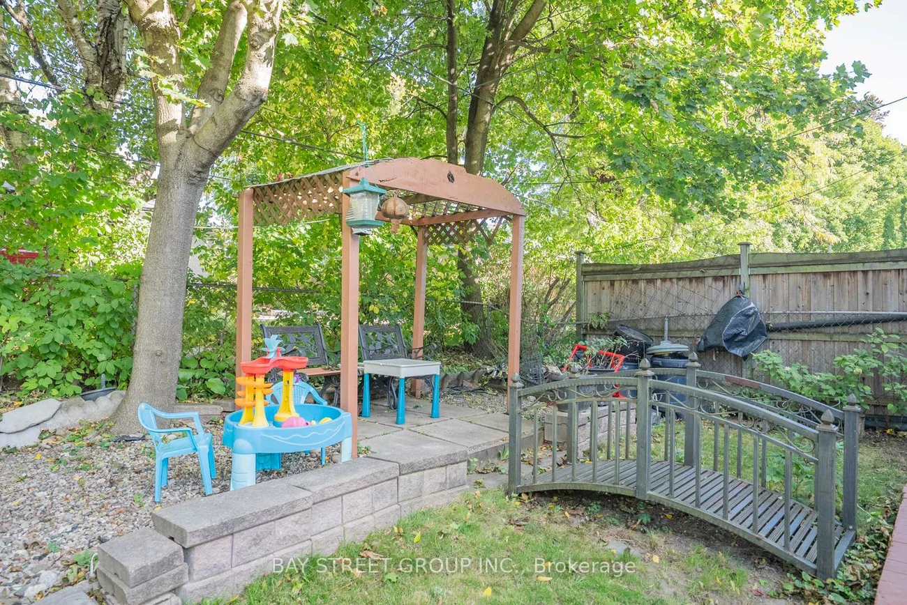 43, Sherwood Forest, Bullock, Markham