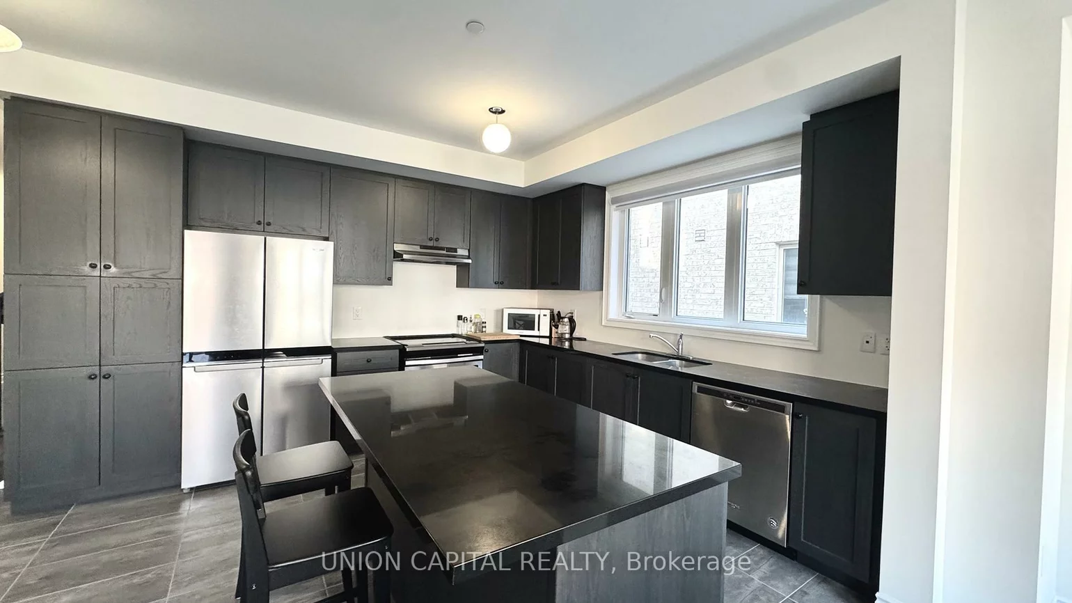 63, Erintol, Cedarwood, Markham