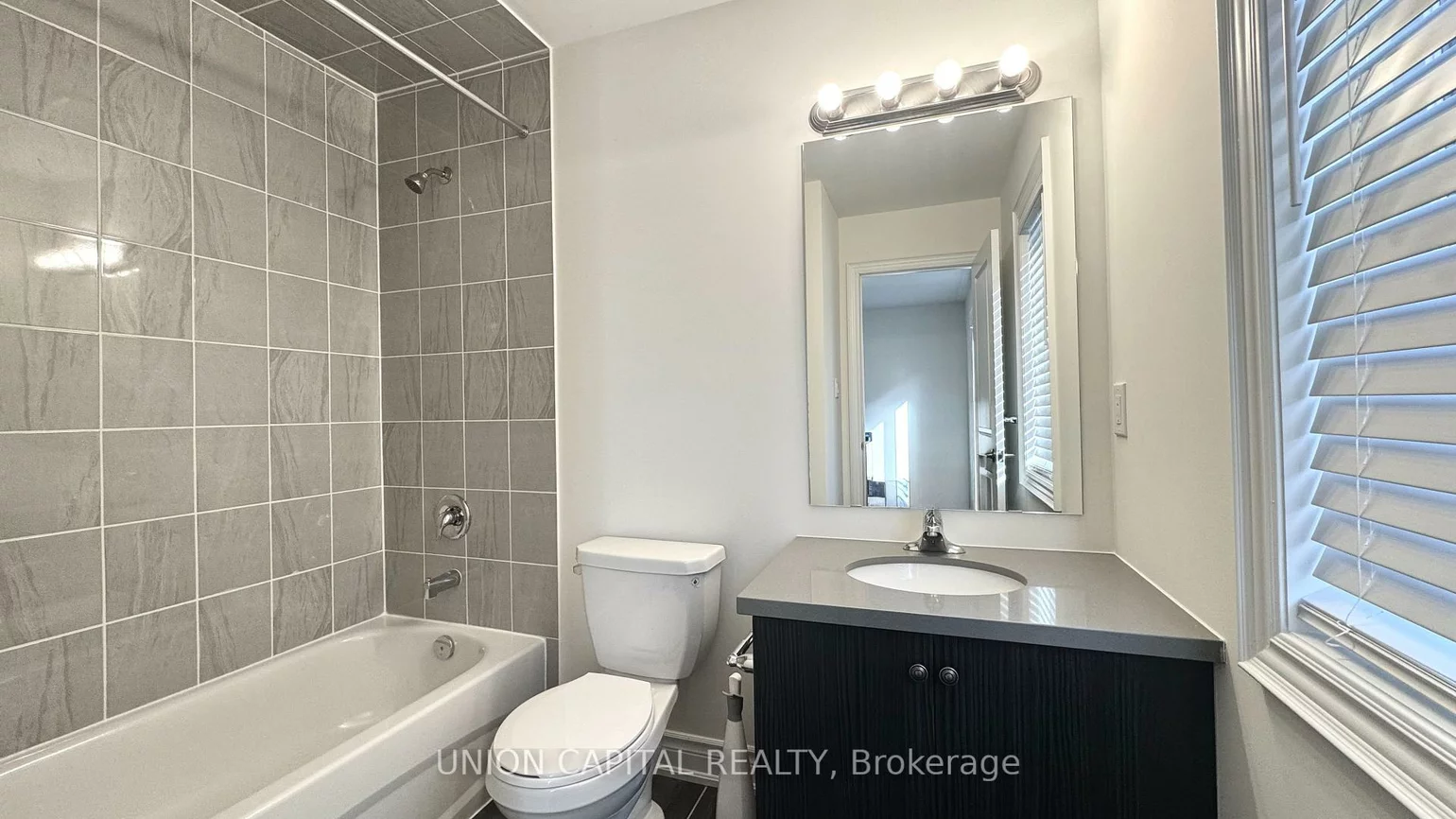 63, Erintol, Cedarwood, Markham