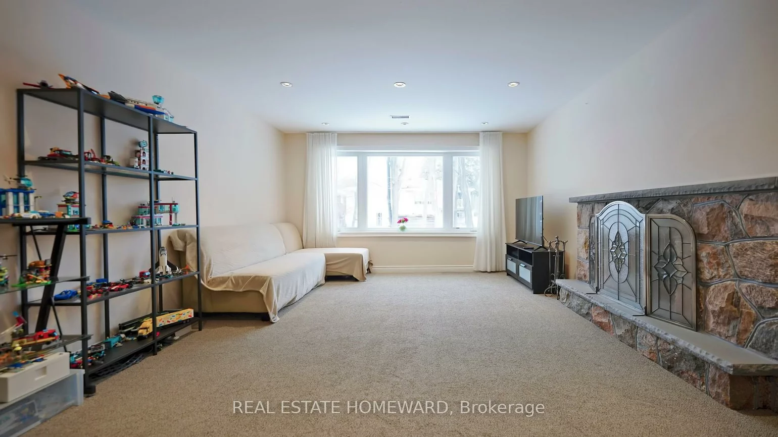 34, Delair, Grandview, Markham