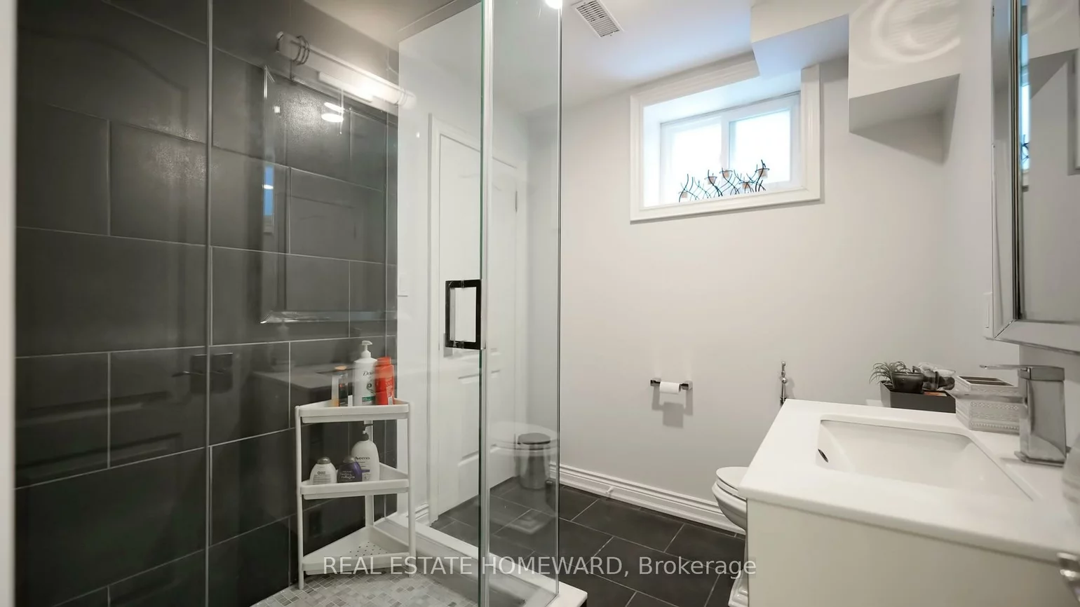 34, Delair, Grandview, Markham