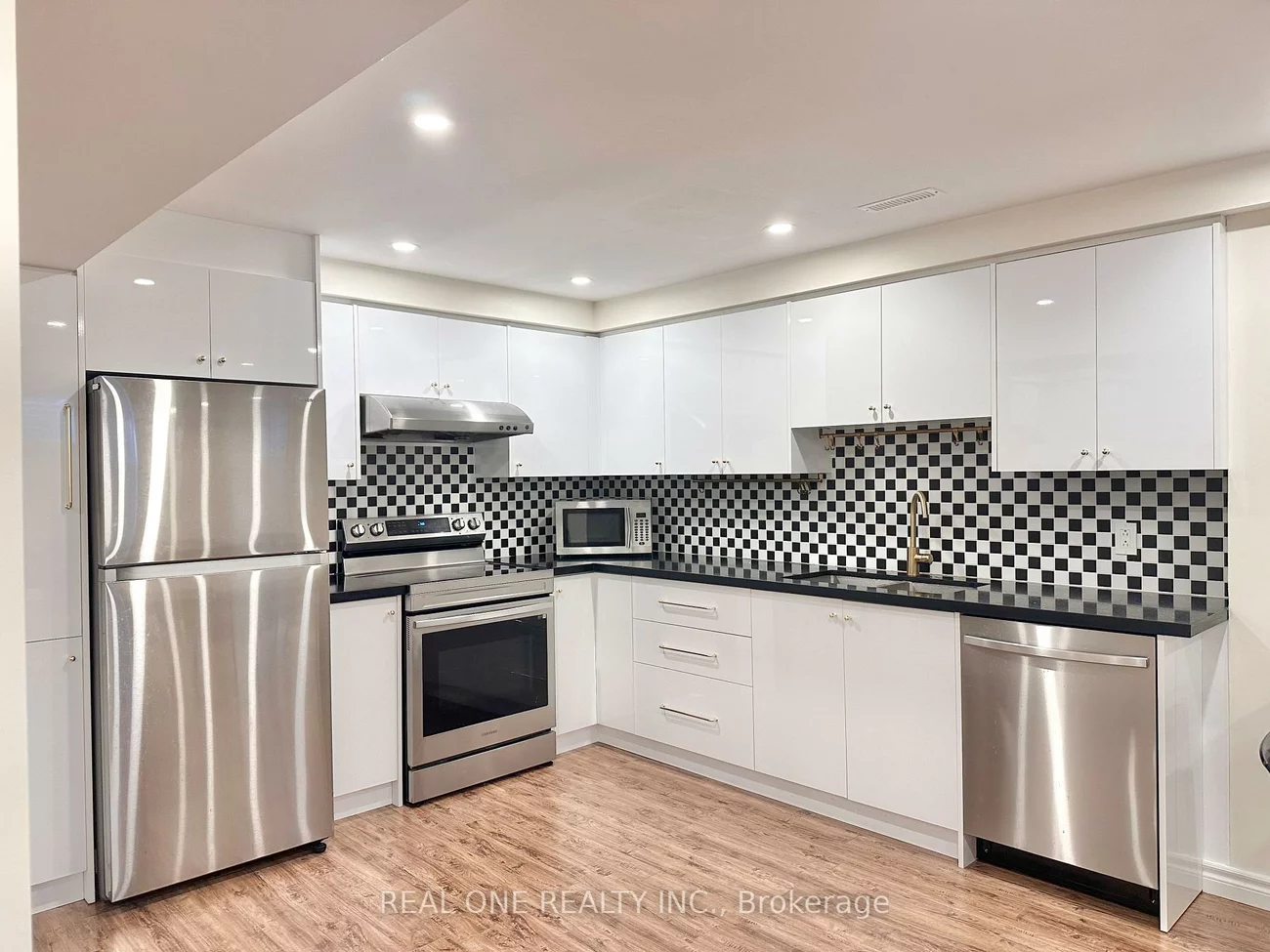 183, Carlton, Unionville, Markham