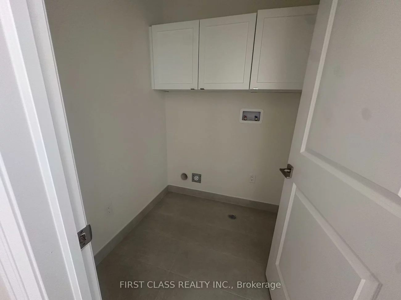 410, York Downs, Cachet, Markham