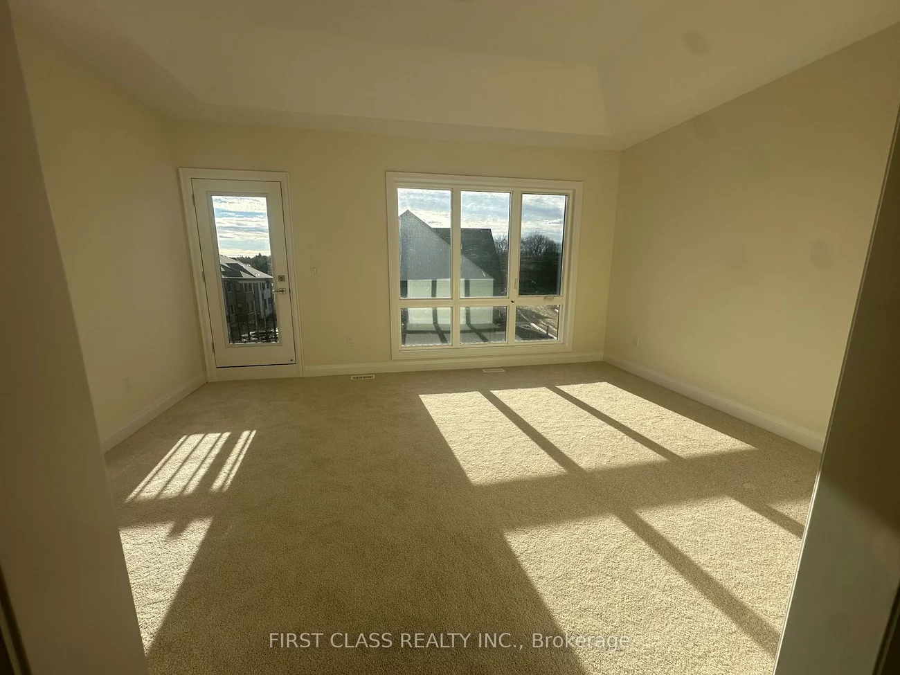 410, York Downs, Cachet, Markham