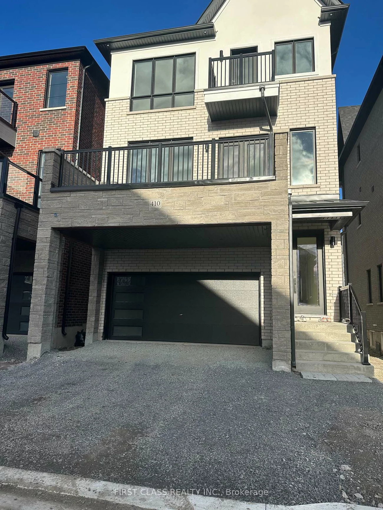 410, York Downs, Cachet, Markham