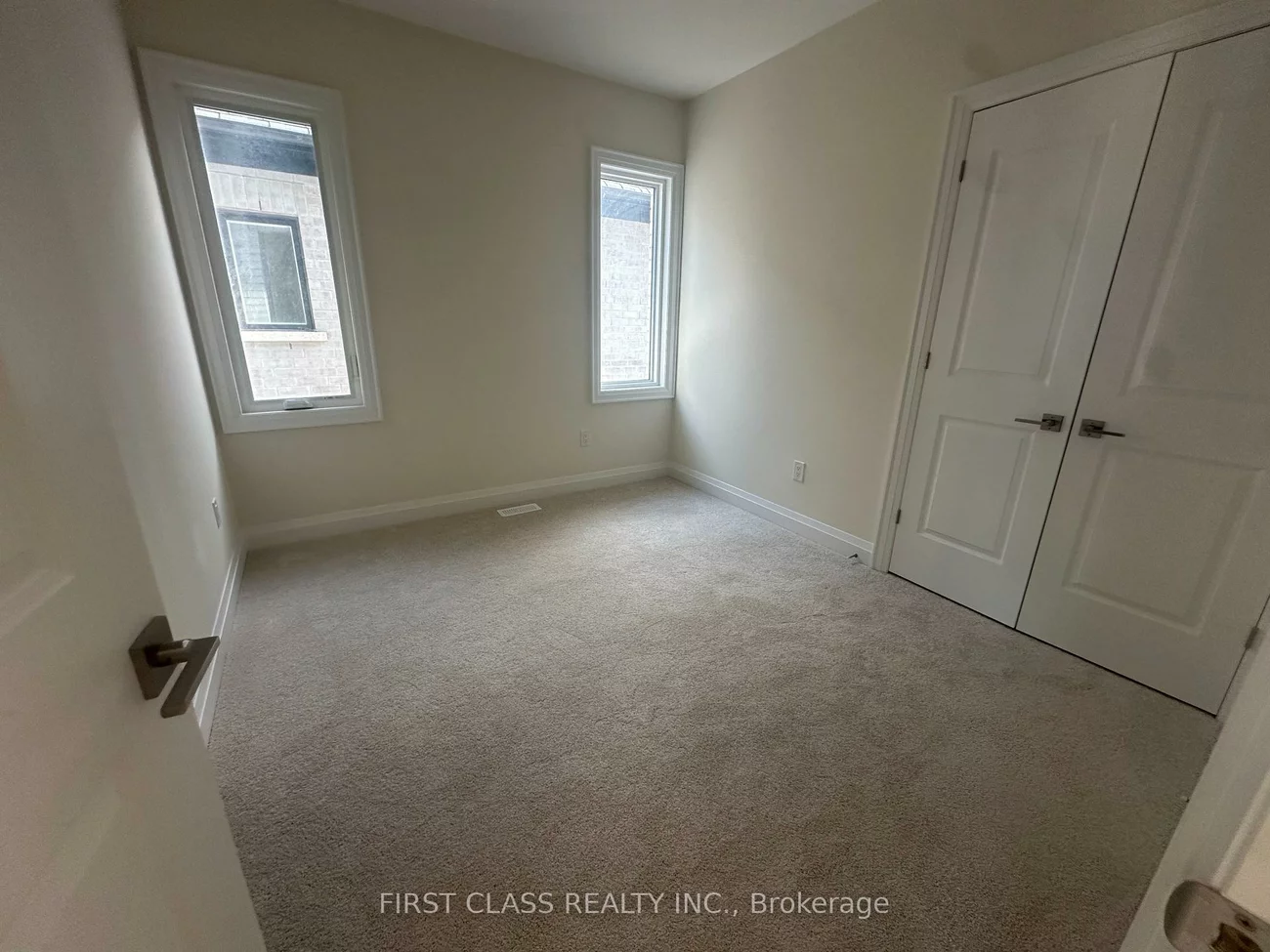 410, York Downs, Cachet, Markham