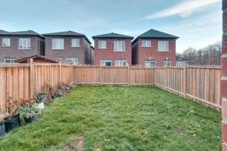 3, Reddington, Cedarwood, Markham